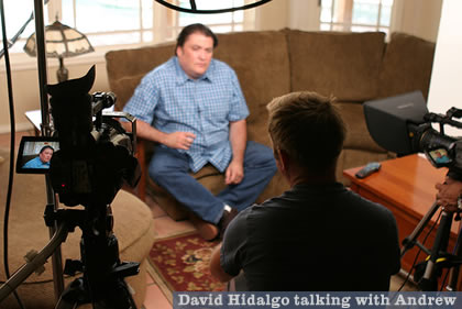 Andrew Shapter talking with David Hidalgo
