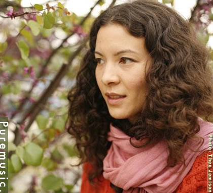 Mia Doi Todd