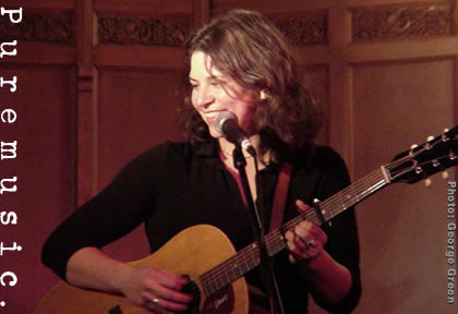 Kris Delmhorst